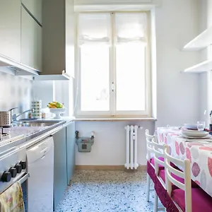 Apartment A Due Passi Dal Duomo Parma